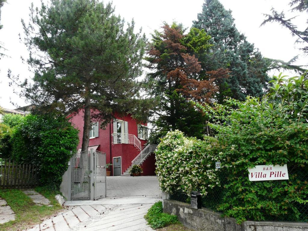 Villa Pille Monzambano Exteriör bild